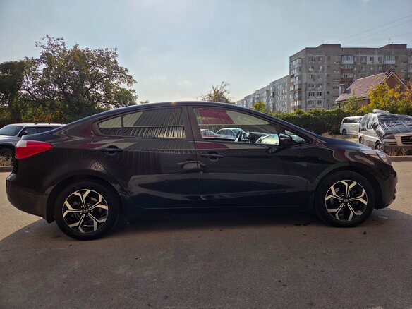 2016 Kia Cerato III, чёрный, 1390000 рублей - вид 5
