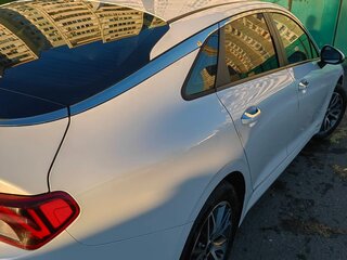 2021 Kia K5 III, белый, 2100000 рублей, вид 3