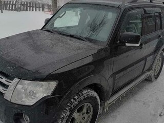 2012 Mitsubishi Pajero IV Рестайлинг 1, чёрный, 2400000 рублей, вид 3