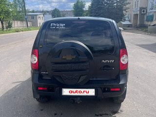 2011 Chevrolet Niva I Рестайлинг, чёрный, 350000 рублей, вид 3