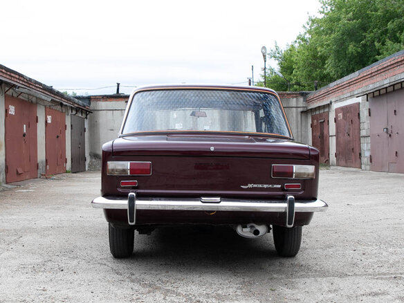 1971 Lada (ВАЗ) 2101, пурпурный, 1800000 рублей - вид 4