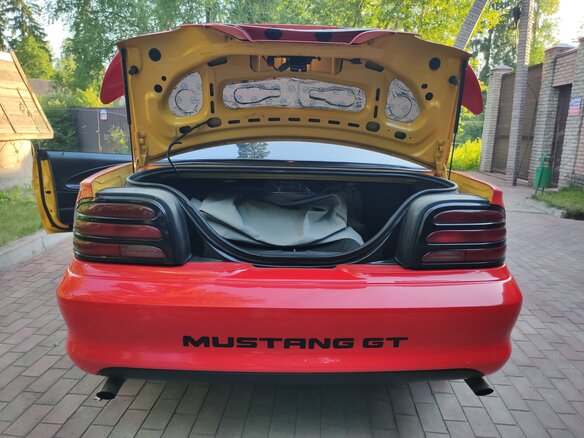 1994 Ford Mustang IV, жёлтый, 1500000 рублей - вид 18