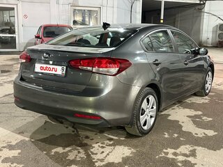 2018 Kia Cerato III Рестайлинг (Classic), серый, 1580000 рублей, вид 2