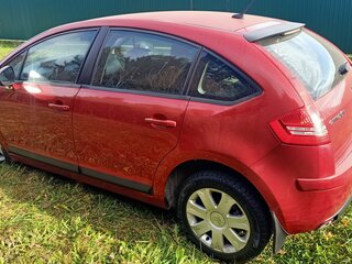 2010 Citroen C4 I Рестайлинг, красный, 330000 рублей, вид 4