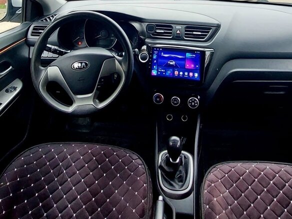 2016 Kia Rio III Рестайлинг, серебристый, 690000 рублей - вид 4