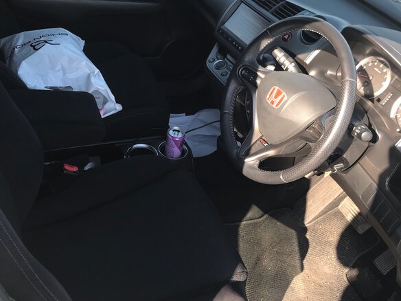 2011 Honda Stream II Рестайлинг, белый, 800000 рублей - вид 1