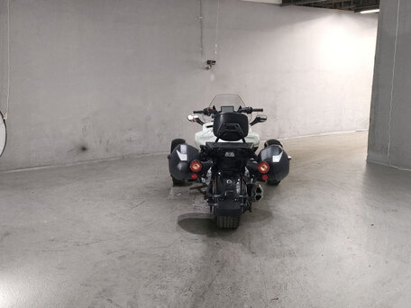 2015 BRP Can-Am Spyder, белый, 1600000 рублей, вид 3