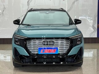 2024 Audi Q5 e-tron 40, синий, 4830000 рублей, вид 3