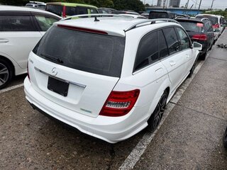 2013 Mercedes-Benz C-Класс 180 BlueEFFICIENCY III (W204) Рестайлинг, белый, 1200000 рублей, вид 4