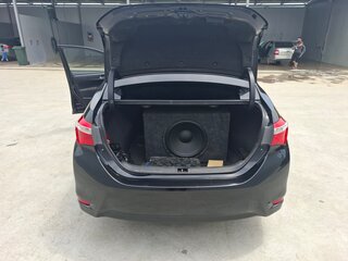 2013 Toyota Corolla XI (E160, E170, E180), чёрный, 950000 рублей, вид 2