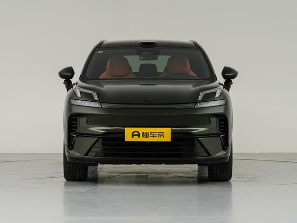 2026 Lynk & Co 08 EM-P 38.2 kWh I Рестайлинг, зелёный, 5557000 рублей