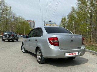 2012 Lada (ВАЗ) Granta I, серебристый, 390000 рублей, вид 2