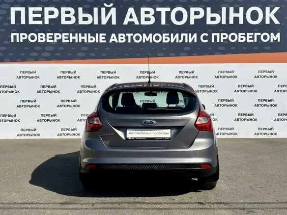 2011 Ford Focus III, коричневый, 680000 рублей - вид 6