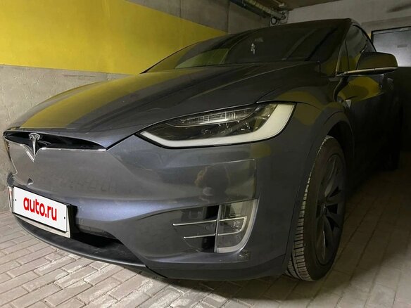 2018 Tesla Model X 100D I, серый, 3011172 рублей - вид 2