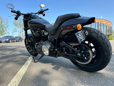 2018 Harley-Davidson Fat Bob, чёрный, 1690000 рублей, вид 5