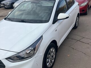 2017 Hyundai Solaris II, белый, 1150000 рублей, вид 1