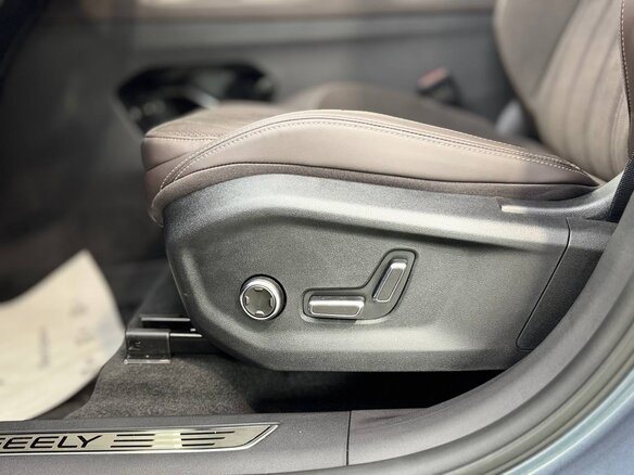 2026 Geely Monjaro I Рестайлинг 2 (China Market), голубой, 4090000 рублей - вид 26