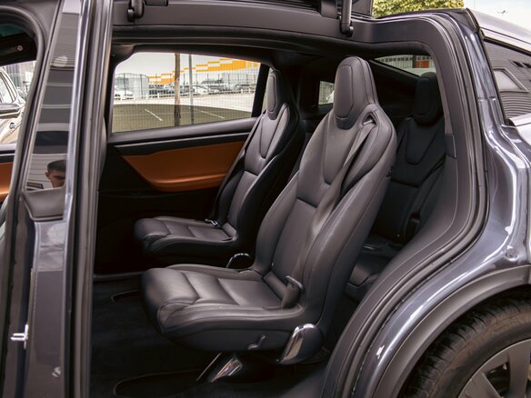 2019 Tesla Model X 90D I, серый, 5195000 рублей - вид 18