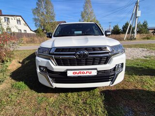 2020 Toyota Land Cruiser 200 Series Рестайлинг 2, белый, 8200000 рублей, вид 1
