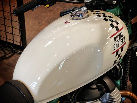 2026 Royal Enfield Bear 650, белый, 747000 рублей, вид 5