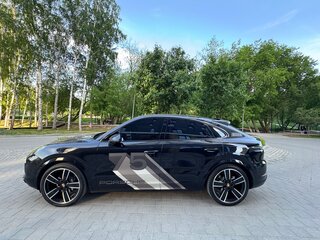 2021 Porsche Cayenne III, чёрный, 10750000 рублей, вид 3