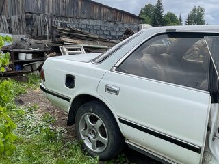 1989 Toyota Mark II VI (X80), белый, 230000 рублей, вид 4