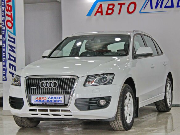 2010 Audi Q5 I (8R), белый - вид 1