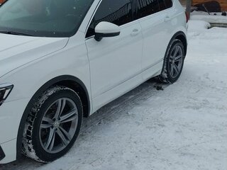 2018 Volkswagen Tiguan II, белый, 3600000 рублей, вид 3