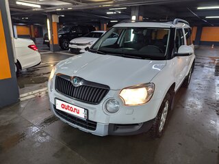 2011 Skoda Yeti I, белый, 850000 рублей, вид 3