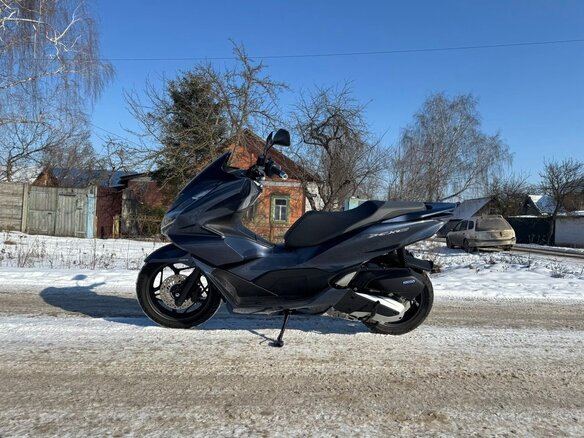 2022 Honda PCX 160, синий, 437000 рублей