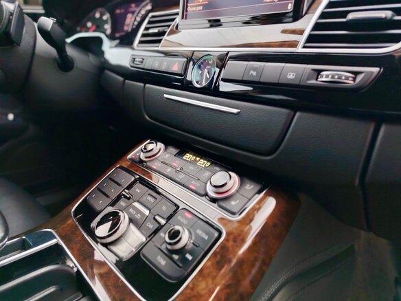 2015 Audi A8 III (D4) Рестайлинг, чёрный, 2200000 рублей - вид 28