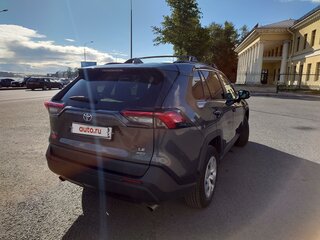 2019 Toyota RAV4 V (XA50), серый, 3150000 рублей, вид 2