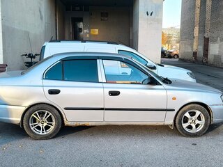 2007 Hyundai Accent ТагАЗ II, серебристый, 200000 рублей, вид 4
