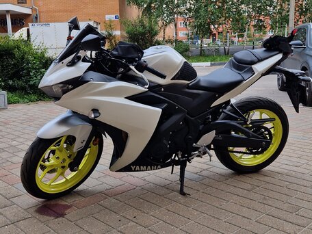 2018 Yamaha YZF-R3, белый, 510000 рублей, вид 3