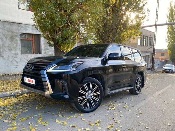2018 Lexus LX 450d III Рестайлинг 2, чёрный, 8500000 рублей