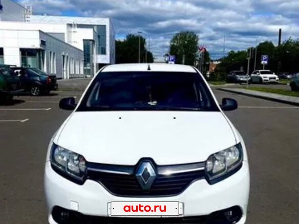 2014 Renault Logan II, белый, 380000 рублей