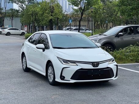 Toyota Corolla XII (E210)