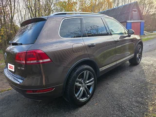 2013 Volkswagen Touareg II, коричневый, 2700000 рублей, вид 4