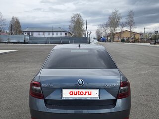 2020 Skoda Octavia III (A7) Рестайлинг, серый, 1850000 рублей, вид 4