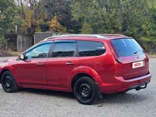2008 Ford Focus II Рестайлинг, красный, 460000 рублей, вид 3