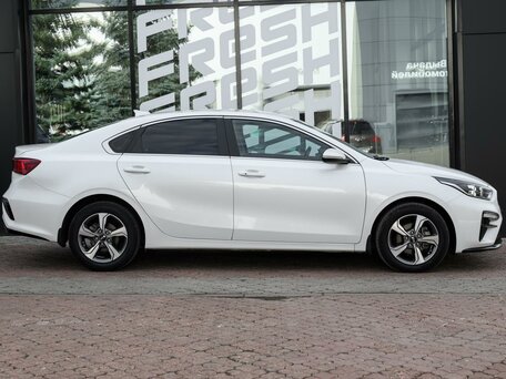 2021 Kia Cerato IV, белый, 2079000 рублей, вид 5