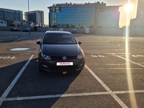 2010 Volkswagen Polo V, серый, 630000 рублей - вид 1