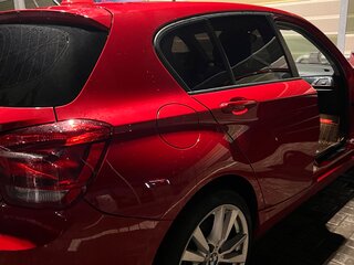 2013 BMW 1 серии 118i II (F20/F21), красный, 1250000 рублей, вид 4
