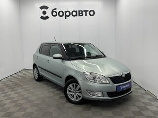 2011 Skoda Fabia II Рестайлинг, зелёный, 790000 рублей, вид 3