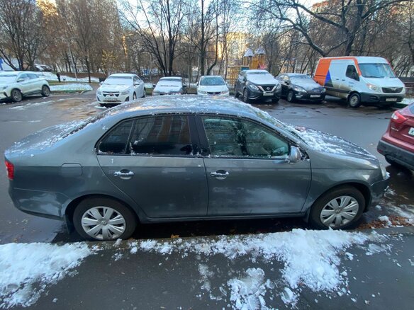 2009 Volkswagen Jetta V, серый, 1000000 рублей - вид 1