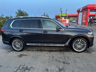 2019 BMW X7 40i I (G07), серый, 4900000 рублей, вид 3