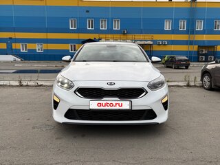 2018 Kia Ceed III, белый, 1690000 рублей, вид 4