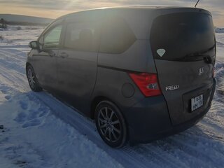 2011 Honda Freed I, серый, 870000 рублей, вид 3