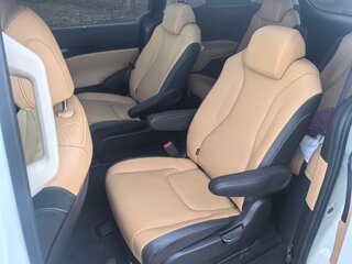 2022 Kia Carnival IV, белый, 4500000 рублей, вид 5