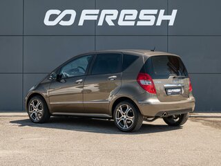 2011 Mercedes-Benz A-Класс 180 II (W169) Рестайлинг, коричневый, 1045000 рублей, вид 2